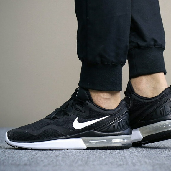 nike air max fury black and white